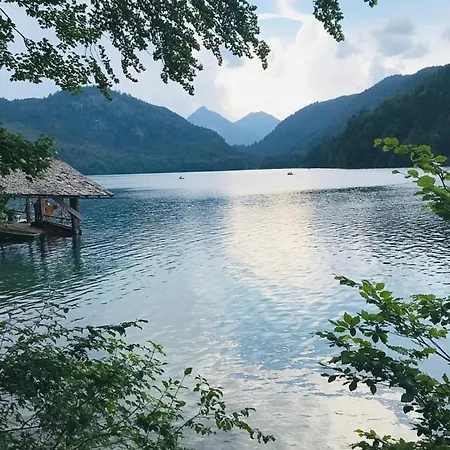 Апартаменты Alpenblick 1, Bergblick Pur Im Allgaeu Хальблех