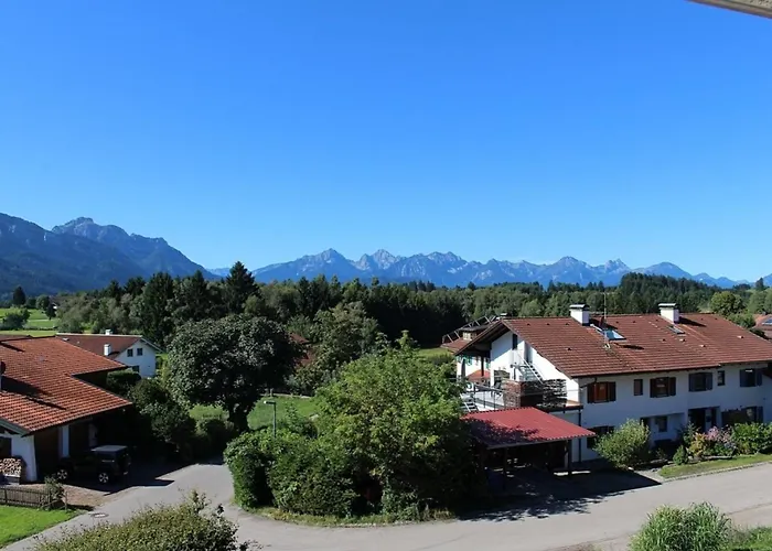 Alpenblick 1, Im Allgaeu, Bergblick Pur - Neueroeffnung! Appartement *